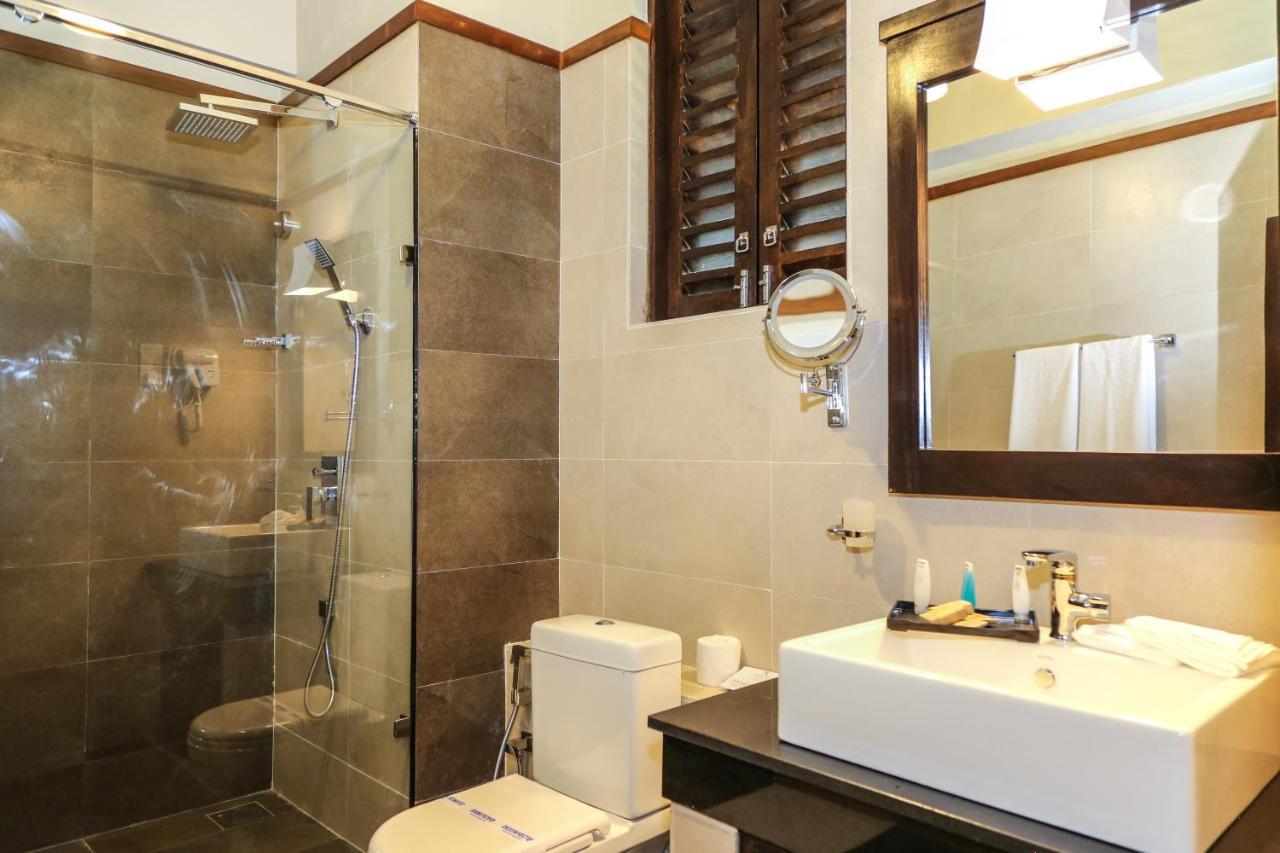 Oak Ray Wild Yala Hotel Tissamaharama Bagian luar foto